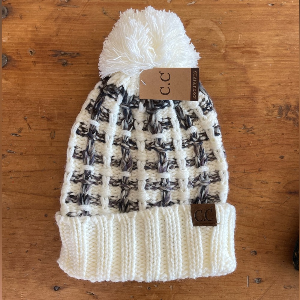 NWT Knit Beanie‎